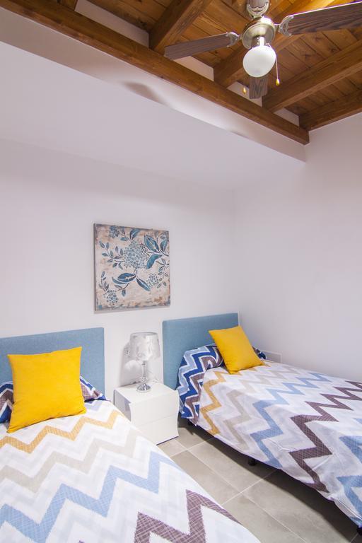 Anju Villas Los Delfines Bravo'S Apartments Corralejo Zewnętrze zdjęcie